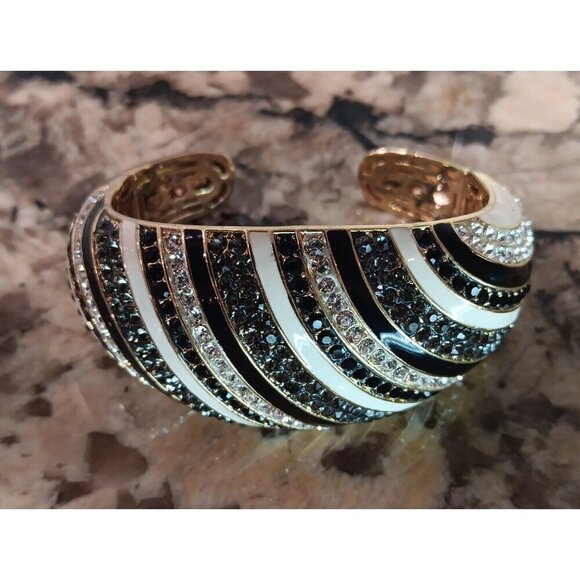STUNNING, Akkad Black Green White Drop Dead Gorgeous SPARKLING Bangle Bracelet - Picture 6 of 16
